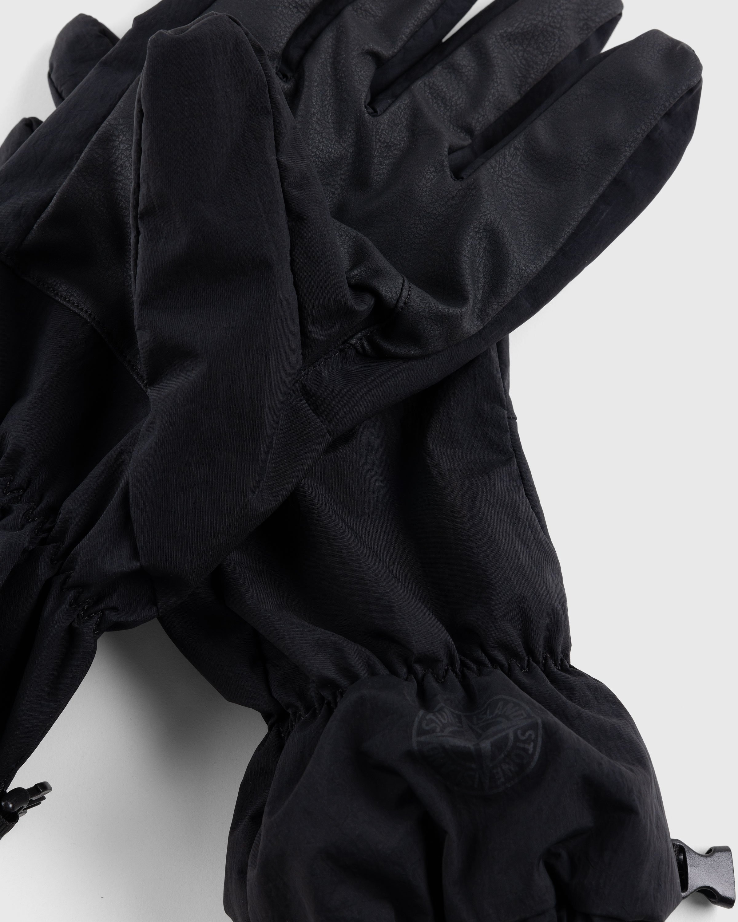 Stone island gloves black store