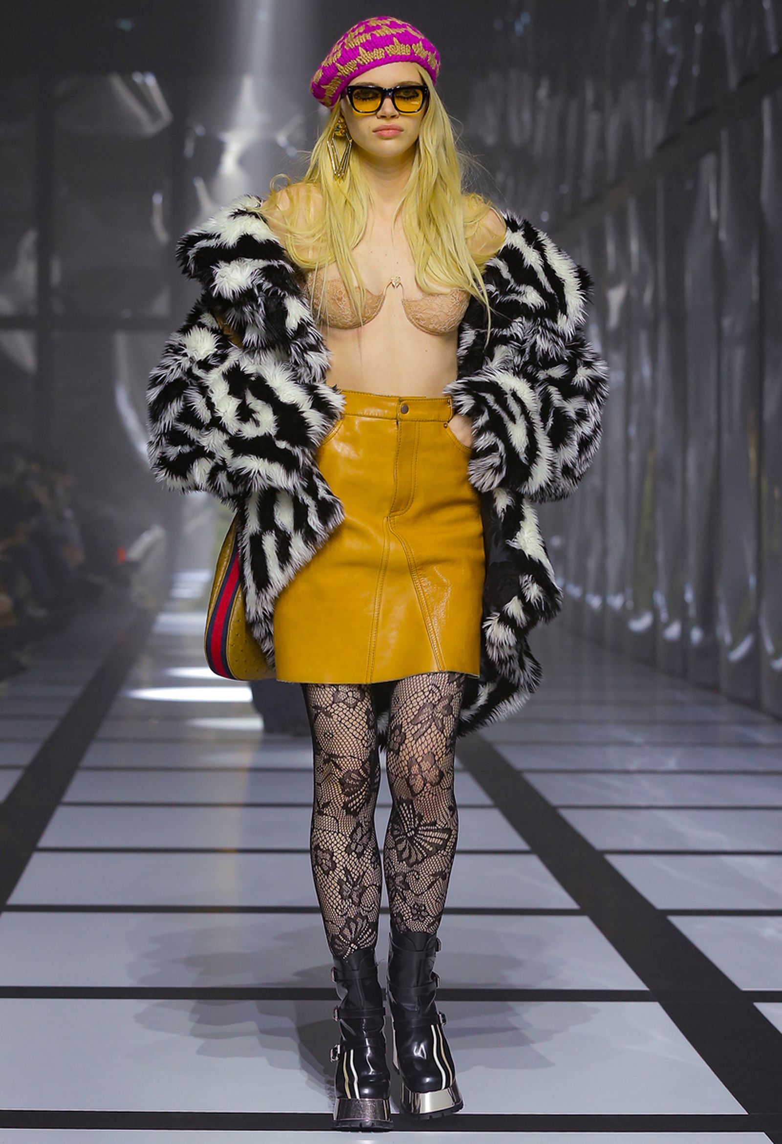 gucci-fw22-collection-runway-show-exquisite- (73)