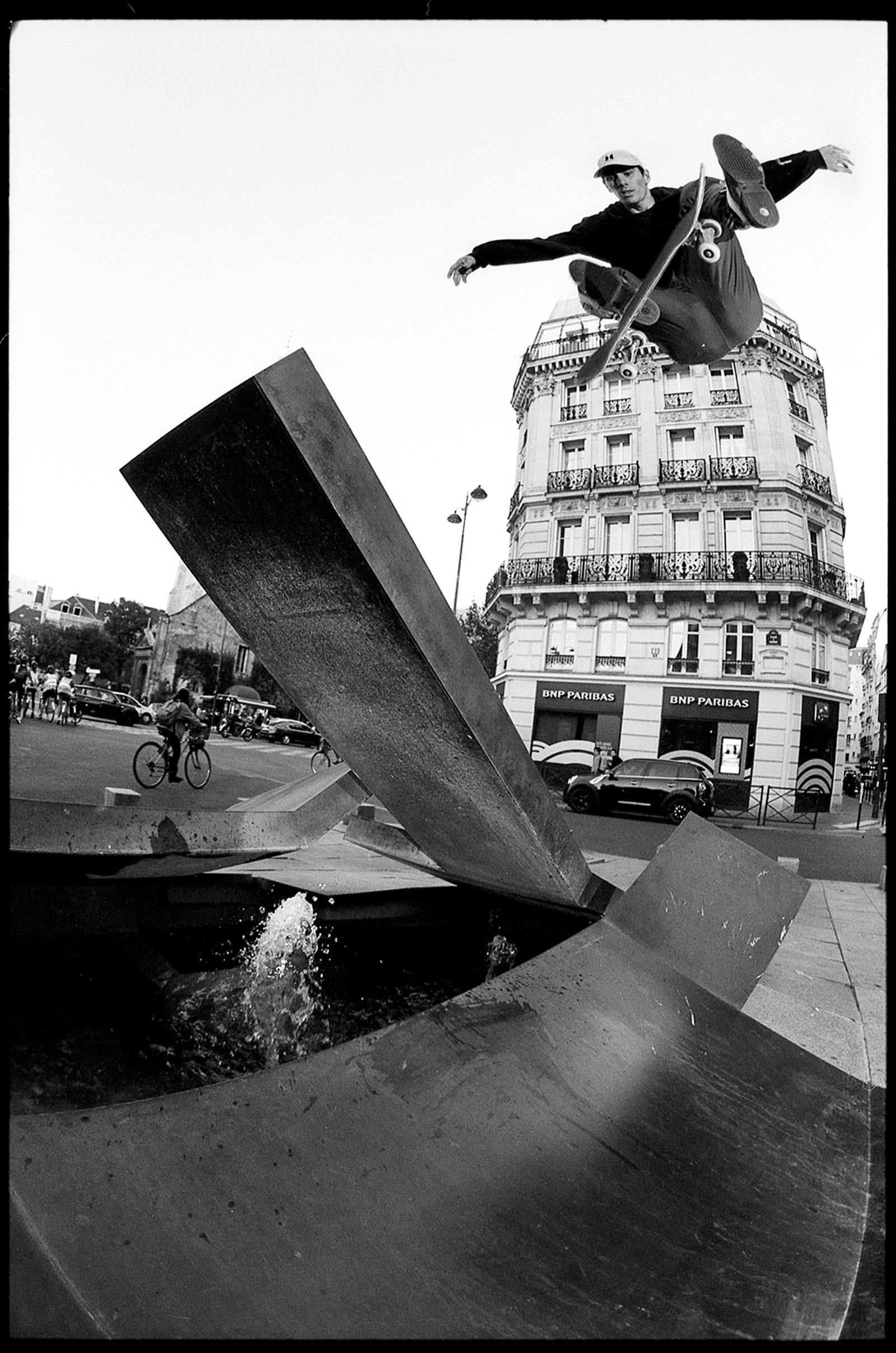 paris-skateboarding-01