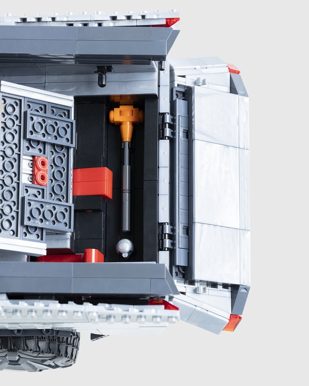 Mattel Creations – MEGA Tesla Cybertruck - Toys - Grey - Image 11