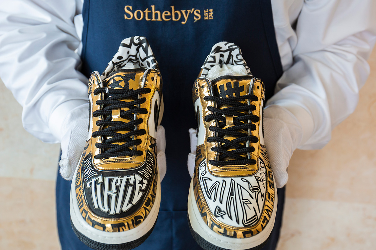 sothebys-rare-nike-sneaker-auction-05