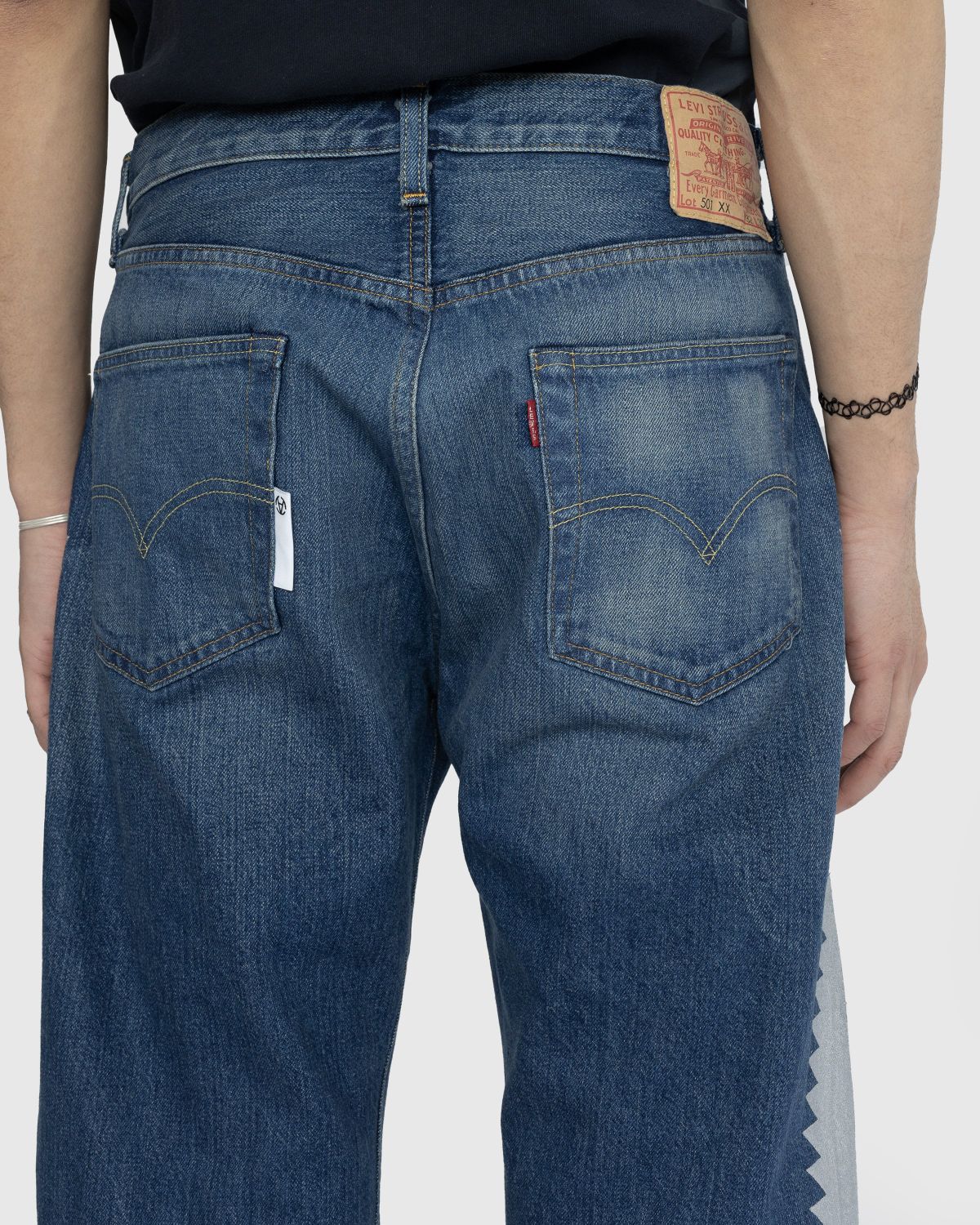 Jam shop levis original