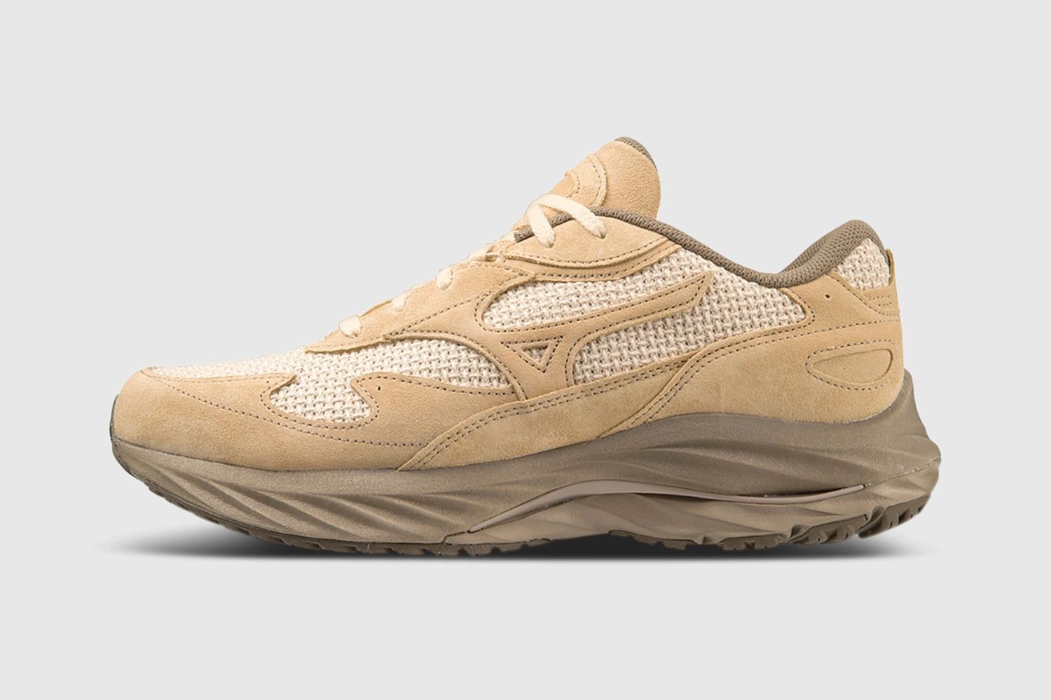 MIZUNO WAVE RIDER β × BEAMS-