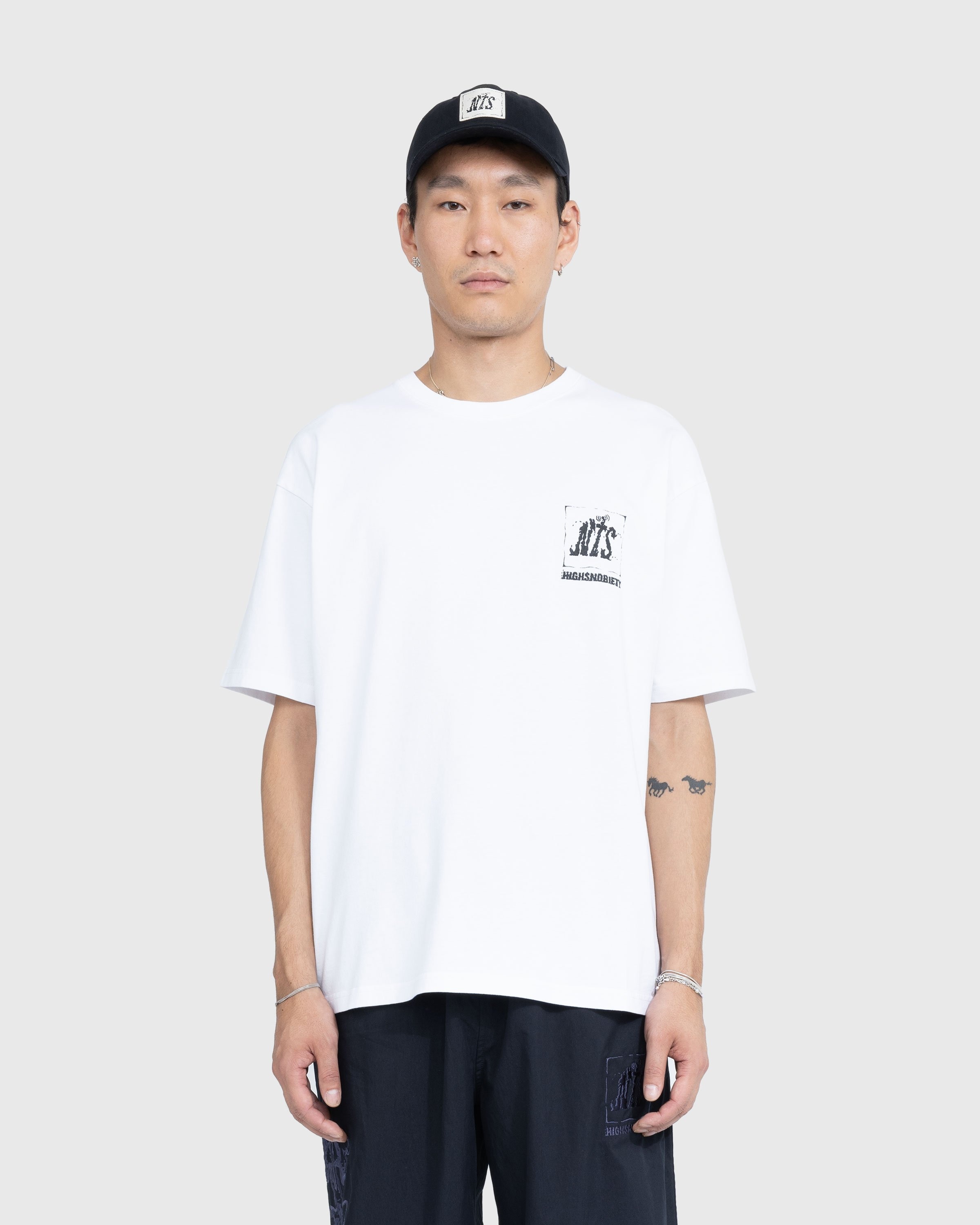 NTS x Highsnobiety – Apple T-Shirt White - Tops - White - Image 3