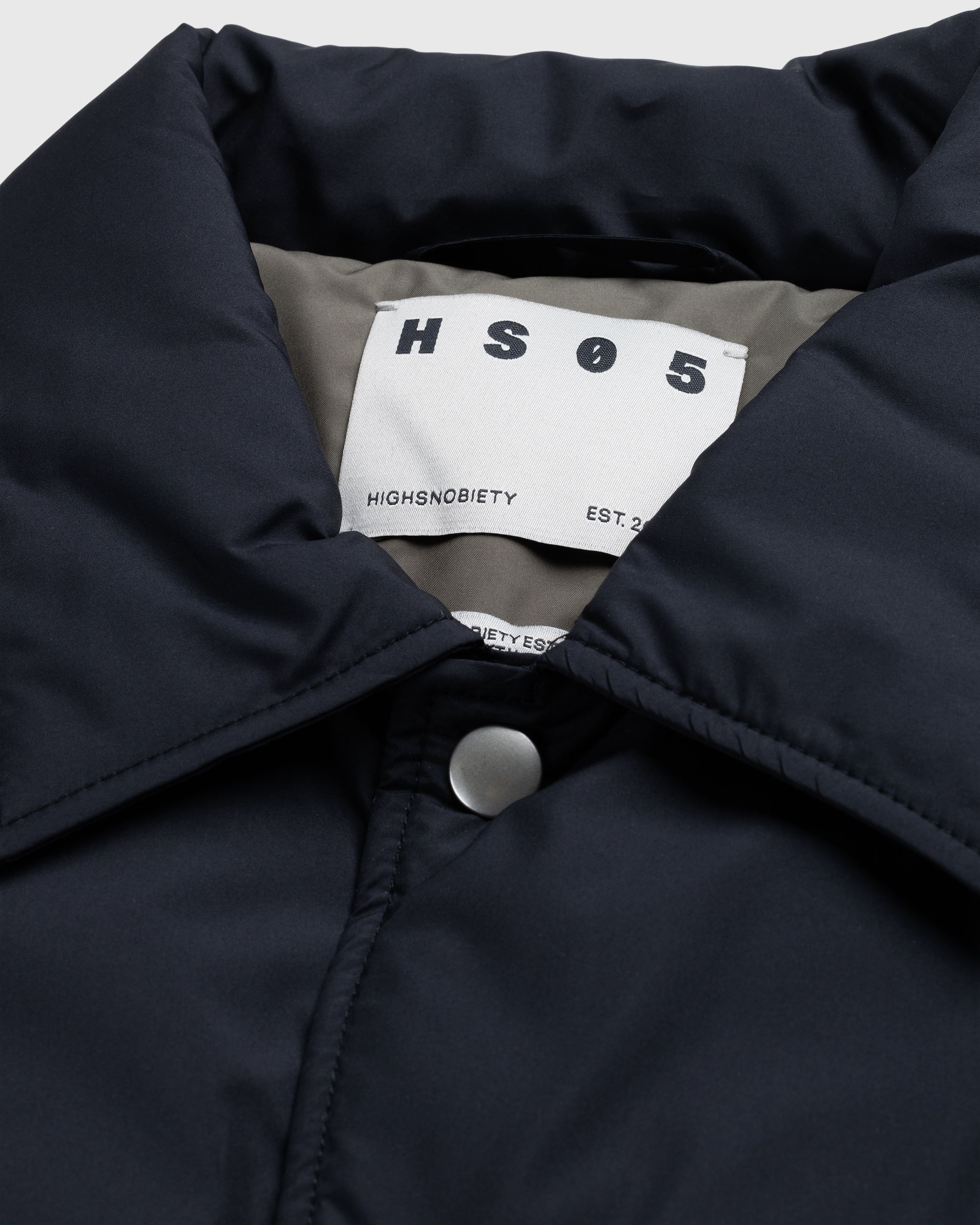 Highsnobiety HS05 – Light Insulated Eco-Poly Jacket Black - Outerwear - Black - Image 3