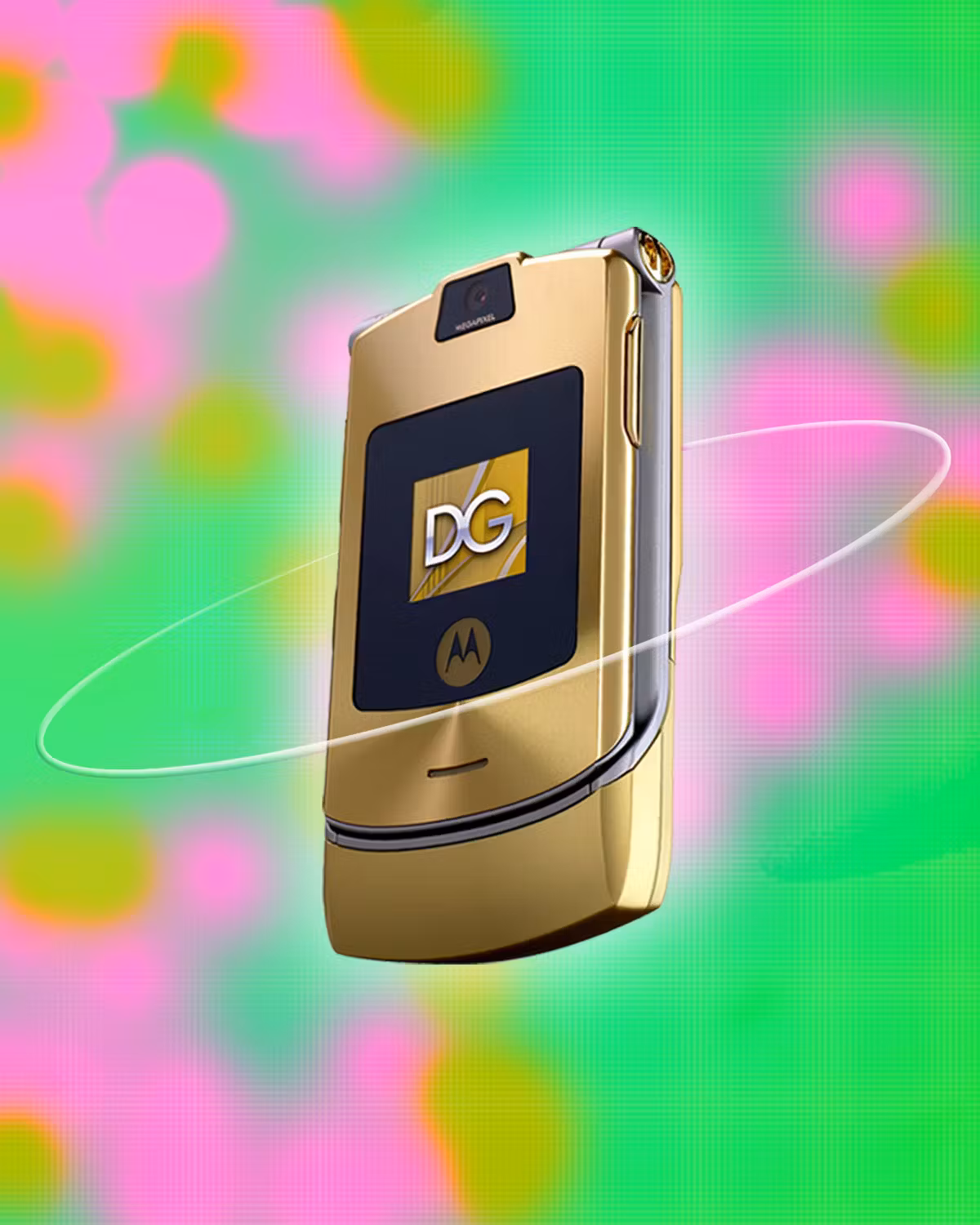 reviewing-fashion-phones-2000s-D&G