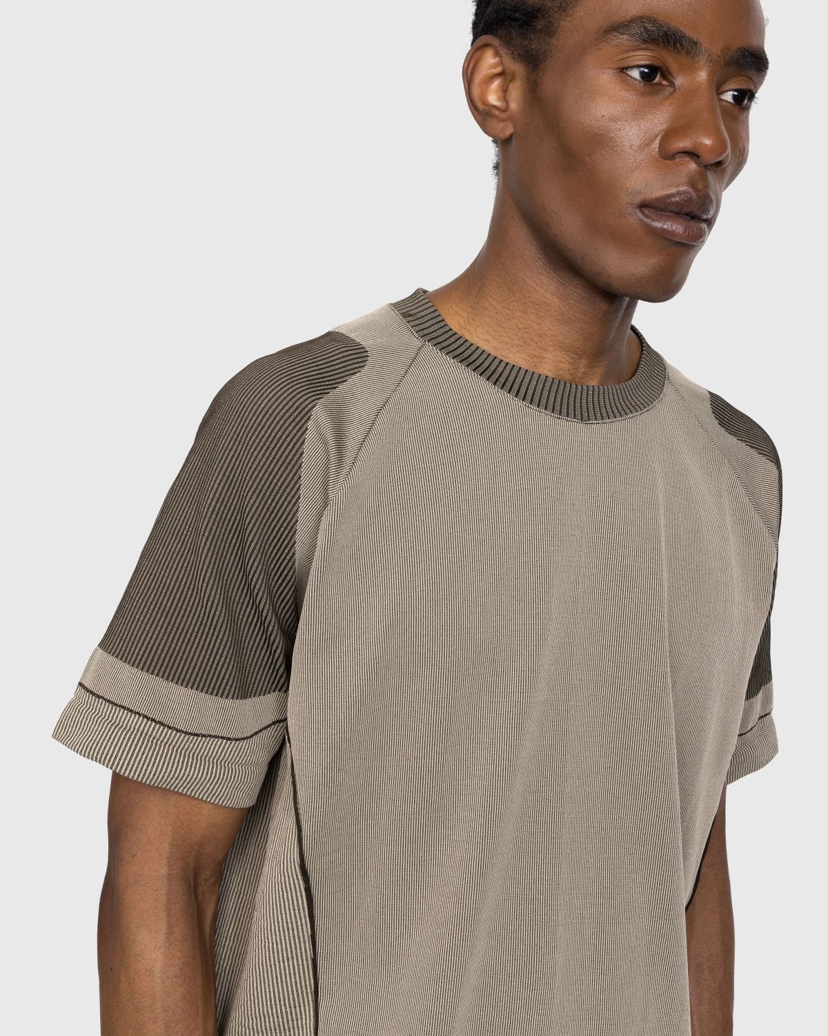 _J.L-A.L_ – Sollany Knitted Tee Brown/Sand | Highsnobiety Shop