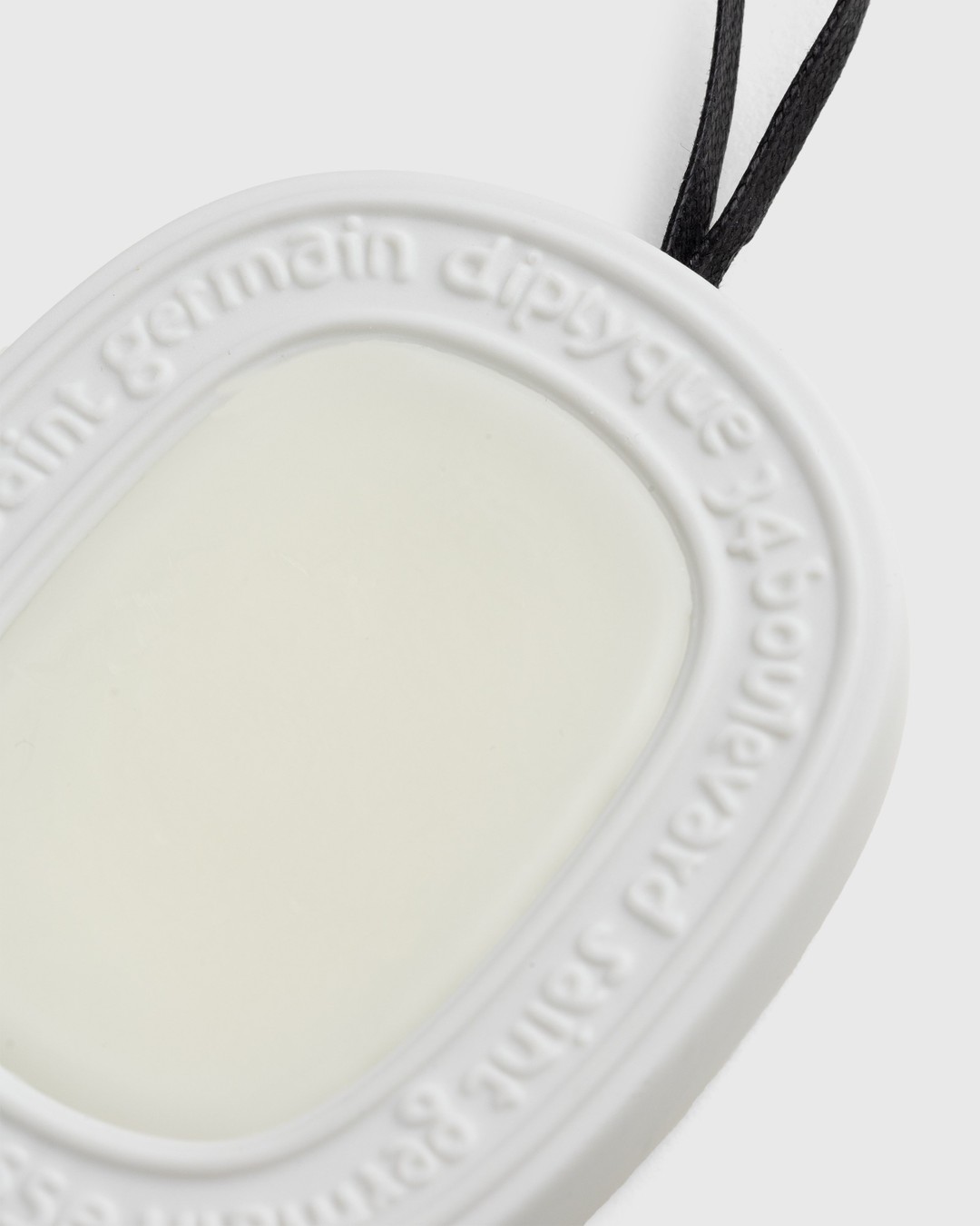 Diptyque x Highsnobiety – Not In Paris 4 Scented Oval White - Lifestyle - White - Image 3