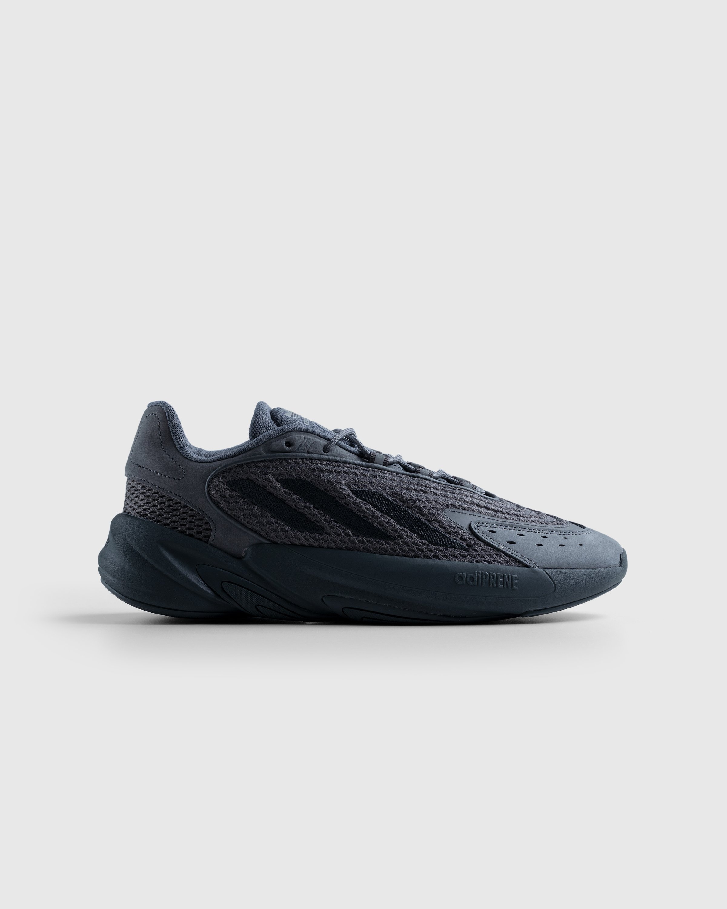 Adidas – Ozelia Grey/Carbon - Low Top Sneakers - Black - Image 1