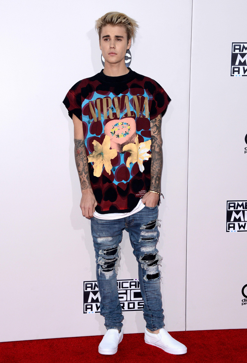 Justin Bieber attends the 2015 American Music Awards at Microsoft Theater on November 22, 2015 in Los Angeles, CA, USA. Photo by Lionel Hahn/ABACAPRESS.COM