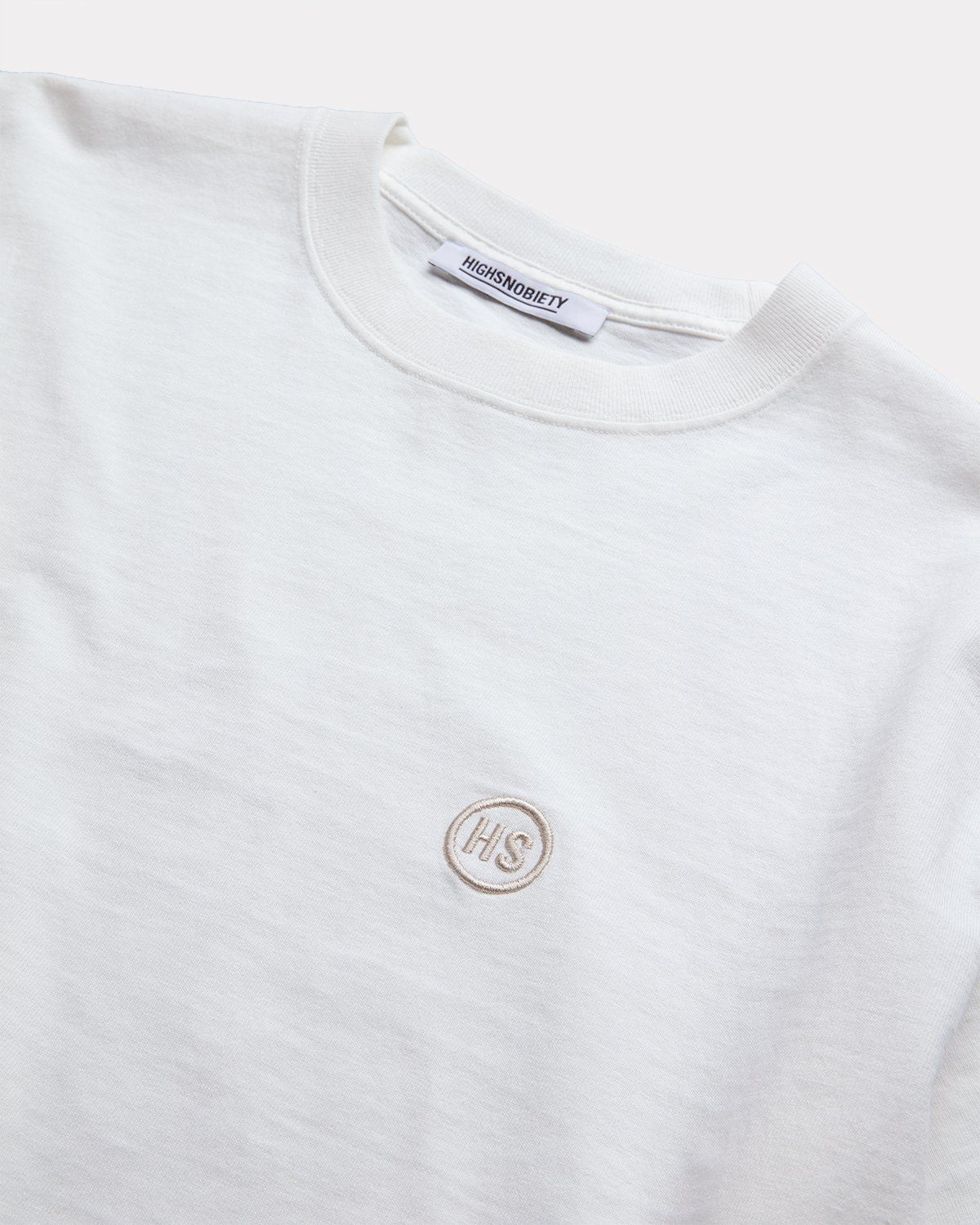 Highsnobiety – T-Shirt Off White - Tops - Beige - Image 3