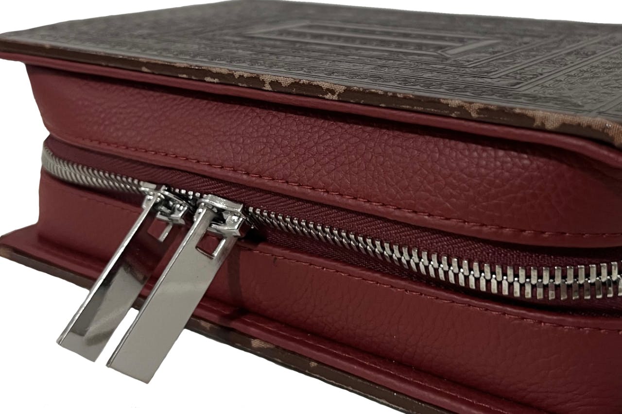 julia-fox-bible-bag-0004