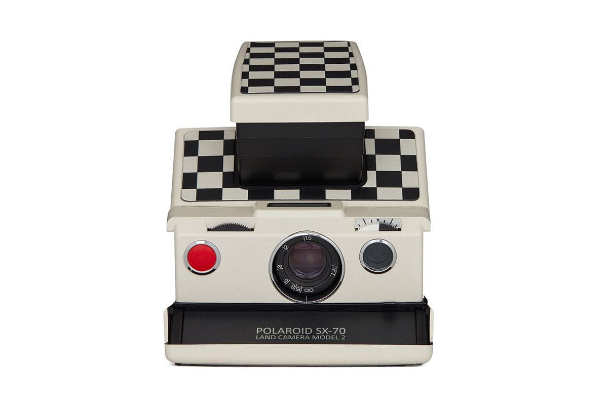 saint-laurent-polaroid-sx-70-collaboration-01
