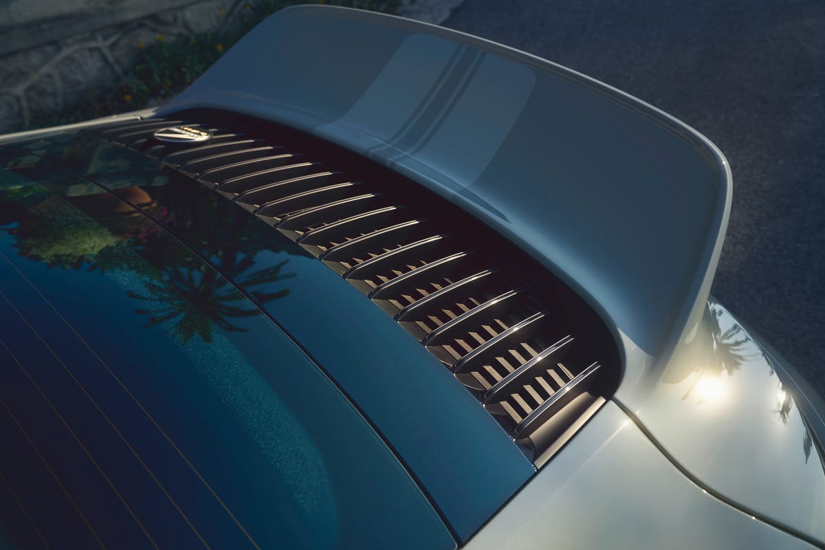 porsche-911-sport-classic-2023-sale-price- (19)