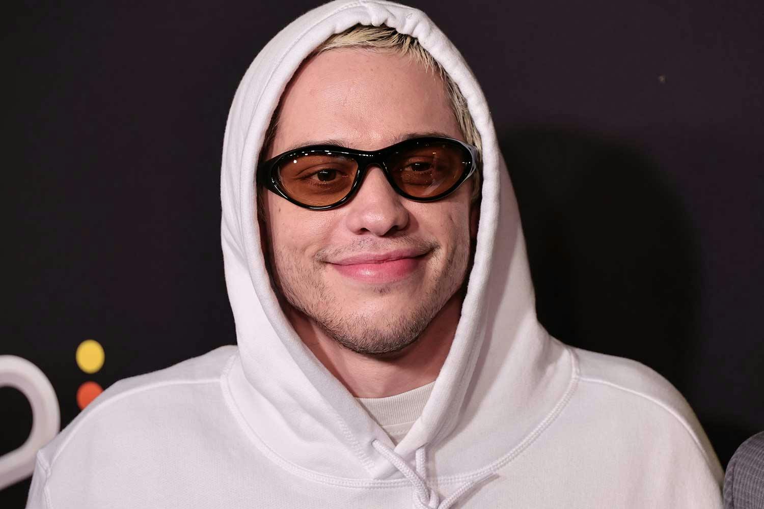 pete-davidson-hm-hoodie-red-carpet-outfit-2022-0