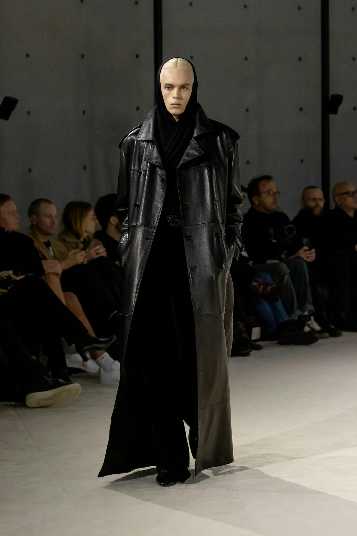 saint-laurent-fall-2023-menswear-34