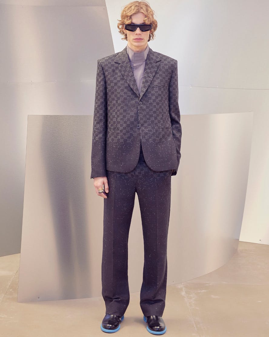 louis-vuitton-virgil-abloh-pre-fall-2022-lookbook- (36)