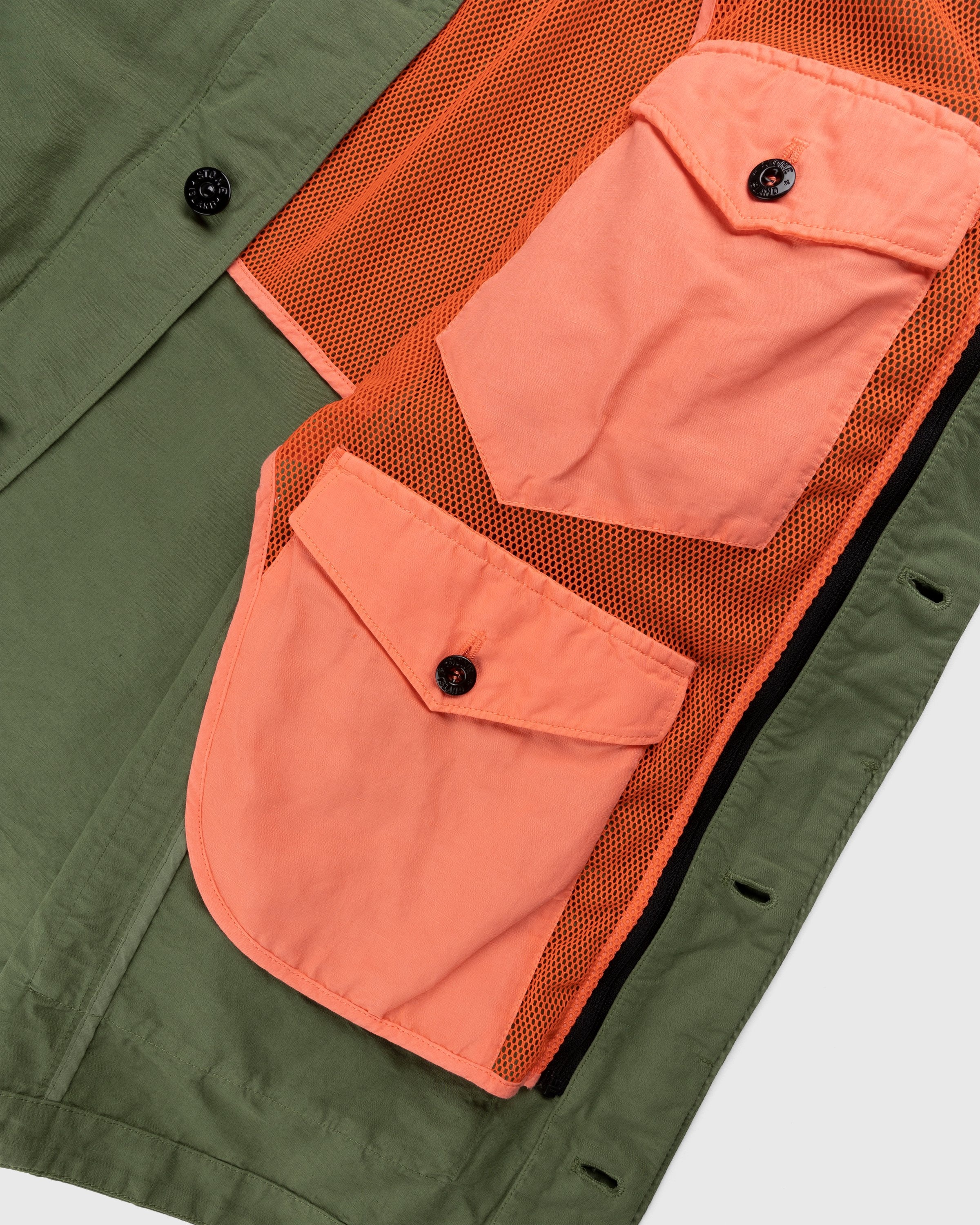 Stone Island – 42406 Garment-Dyed Shirt Jacket With Detachable Vest Olive - Shortsleeve Shirts - Green - Image 7