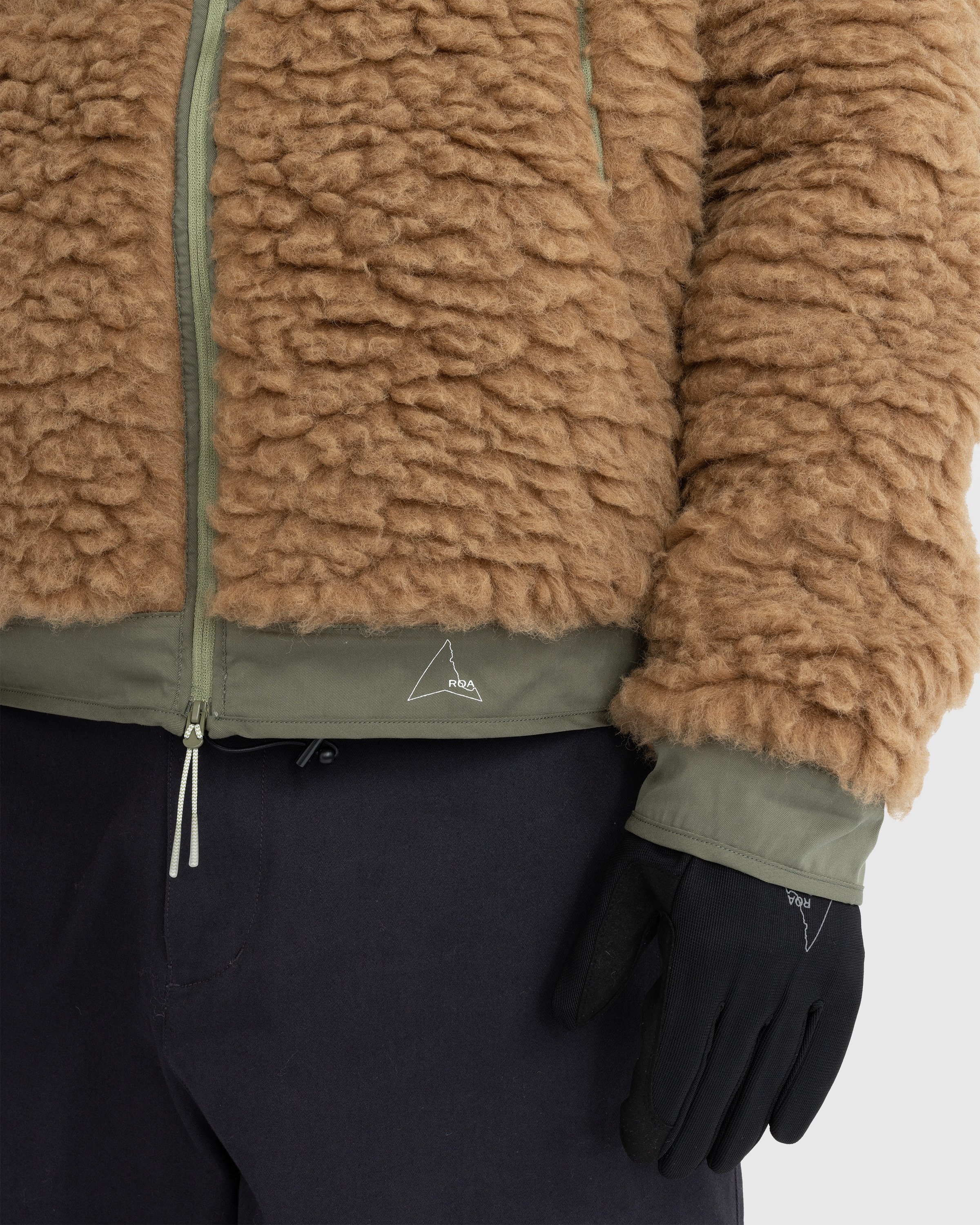 ROA – Polar Fleece Jacket Camel/Olive - Outerwear - Green - Image 5