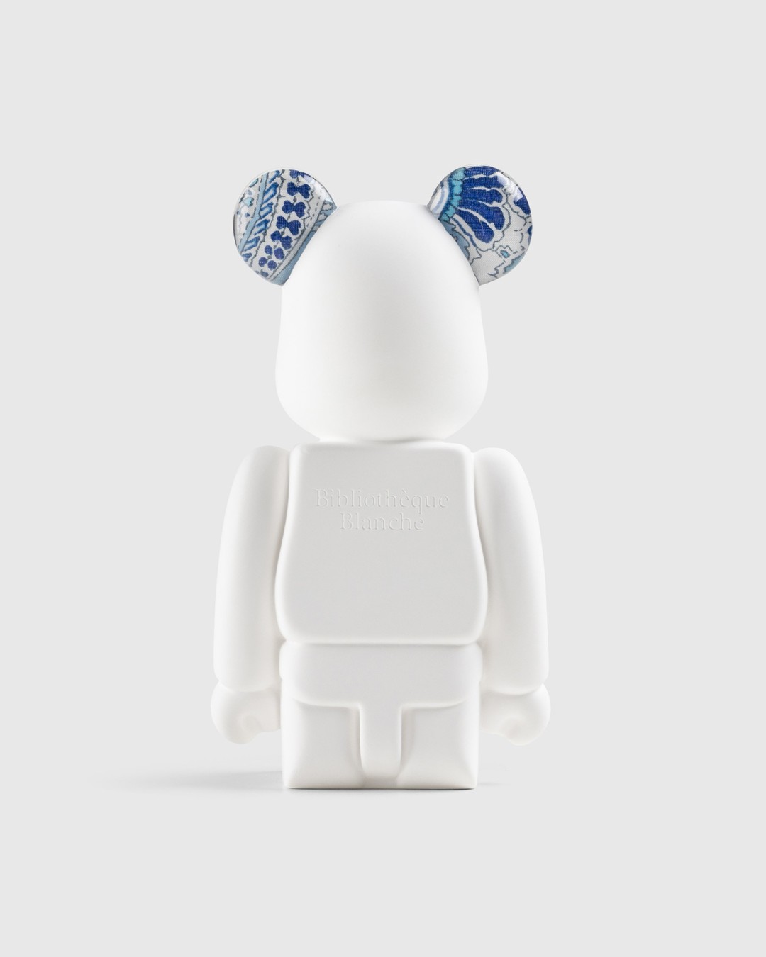 Medicom – Be@rbrick Aroma Ornament No.0 Liberty Fabrics Abbey Road Blue - Ceramics - Blue - Image 2
