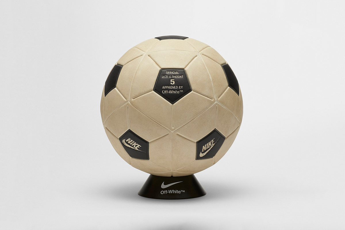 soccer ball 2018 FIFA World Cup Nike OFF-WHITE c/o Virgil Abloh