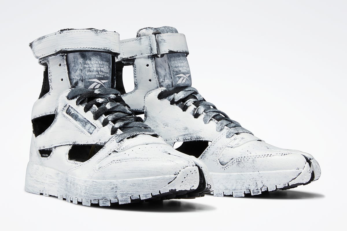 Maison Margiela Reebok Classic Leather Tabi High (1)