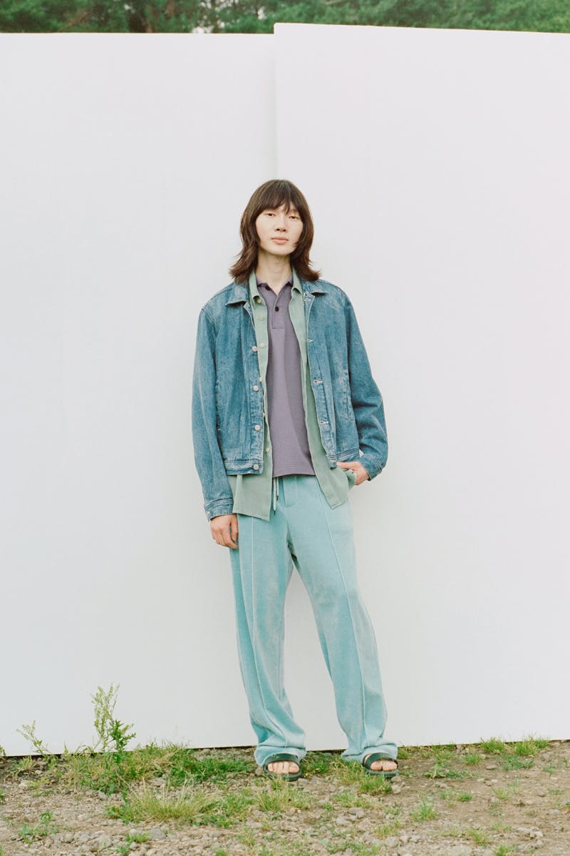 auralee-ss22-collection-new-balance-2002r (34)