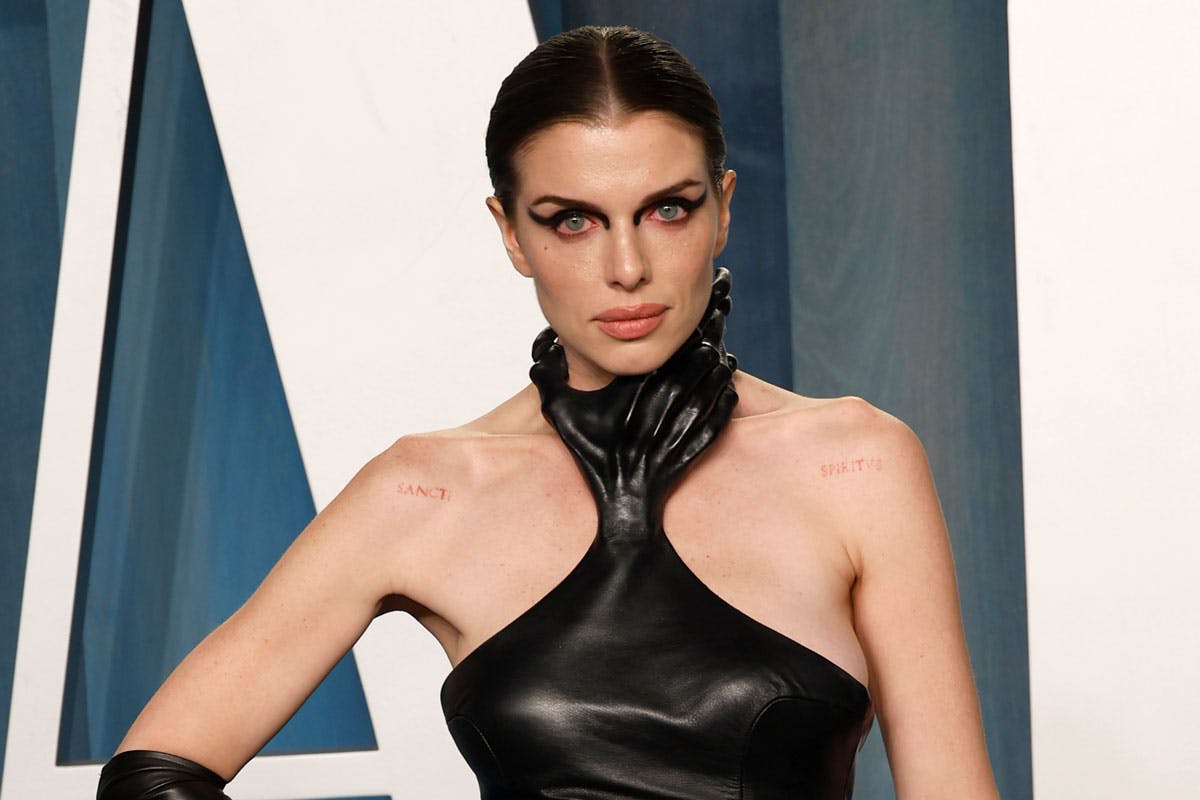 Julia Fox's 2022 Oscars After Party Outfit Went Full Goblin Mode