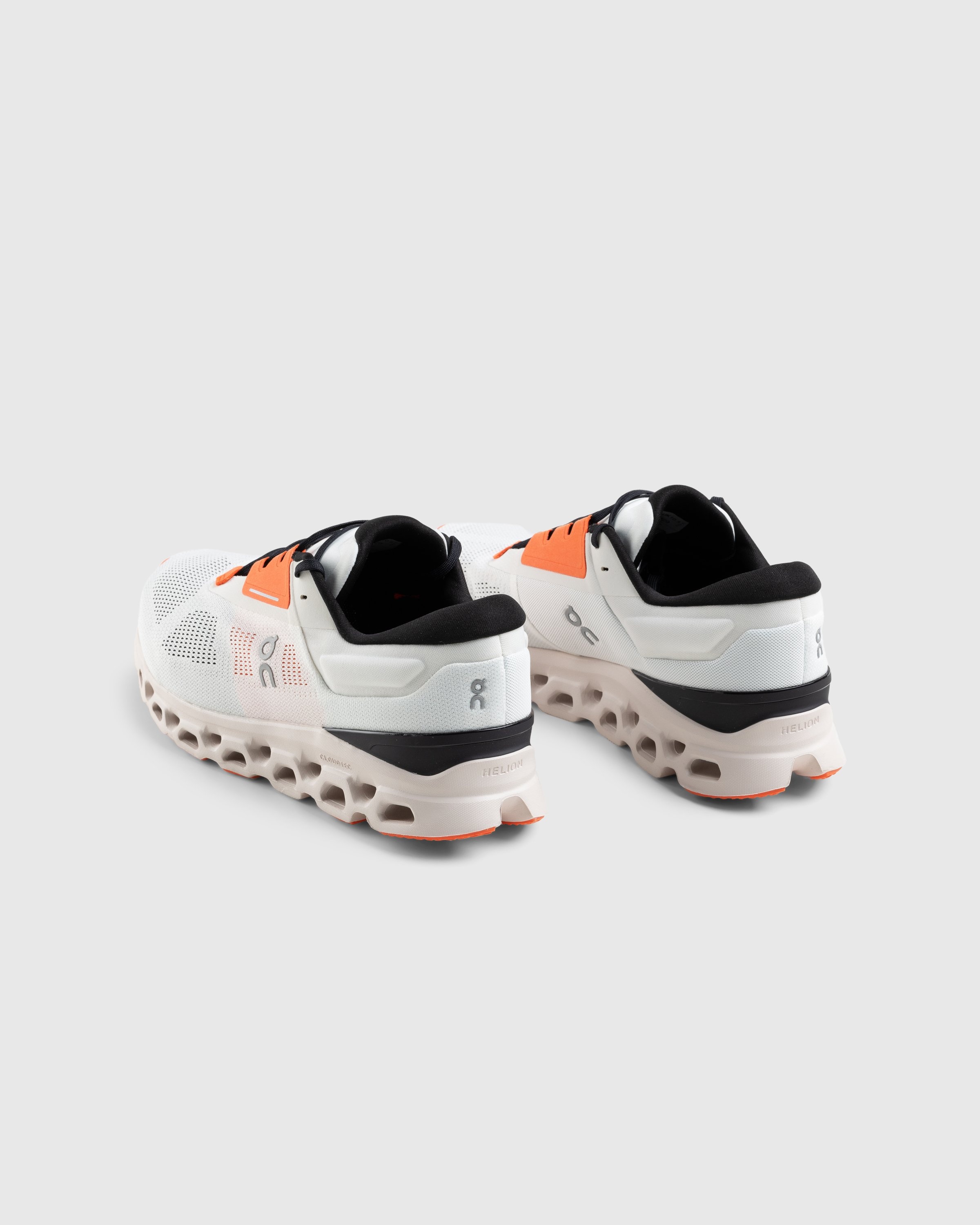 On – Cloudstratus 3 Undyed-White/Sand - Sneakers - Beige - Image 4