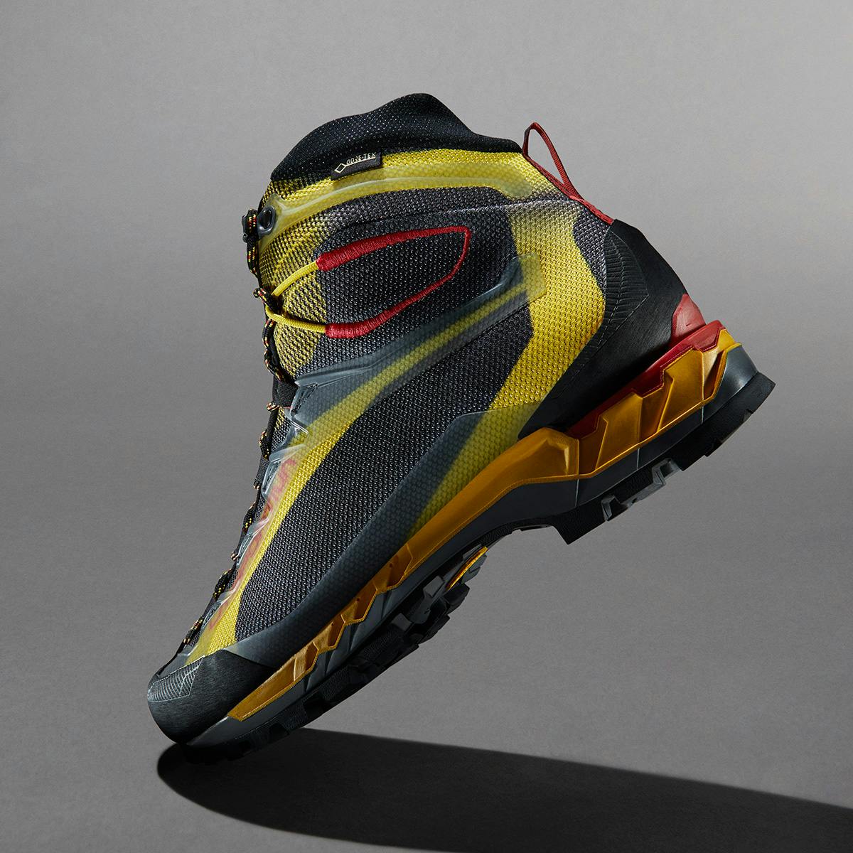 04tested-5-trekking-boots-find-best-outdoors-style-