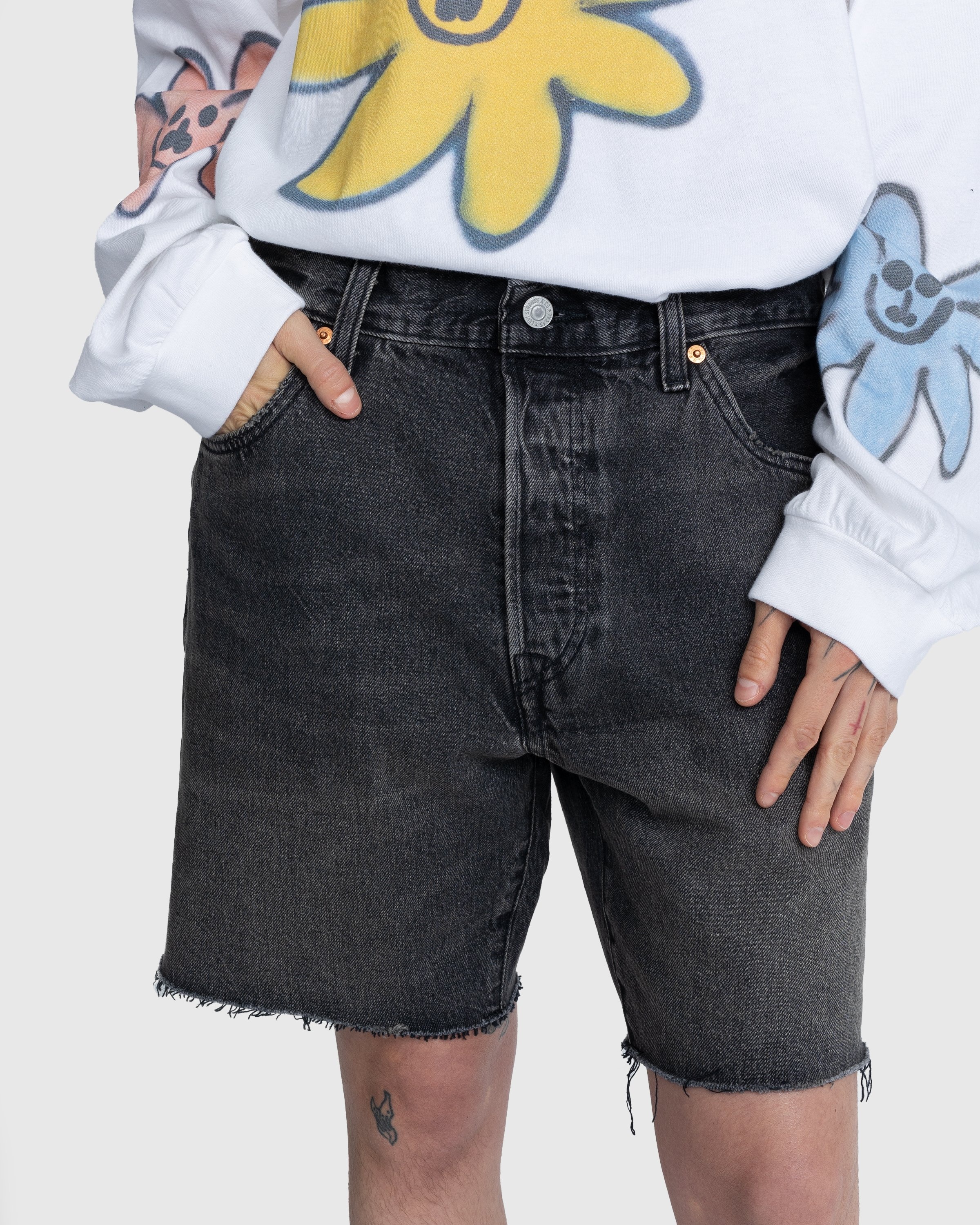 Cut off levis hot sale
