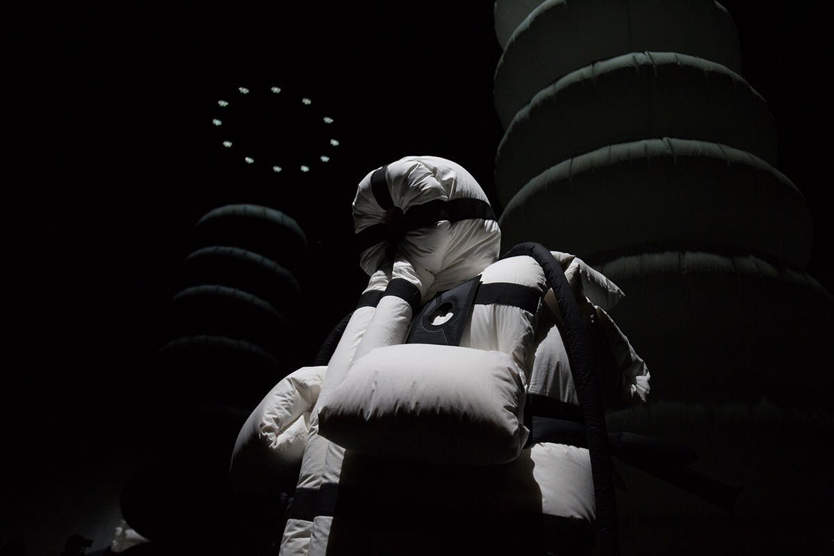 moncler-genius-building-milan-fashion-week-22