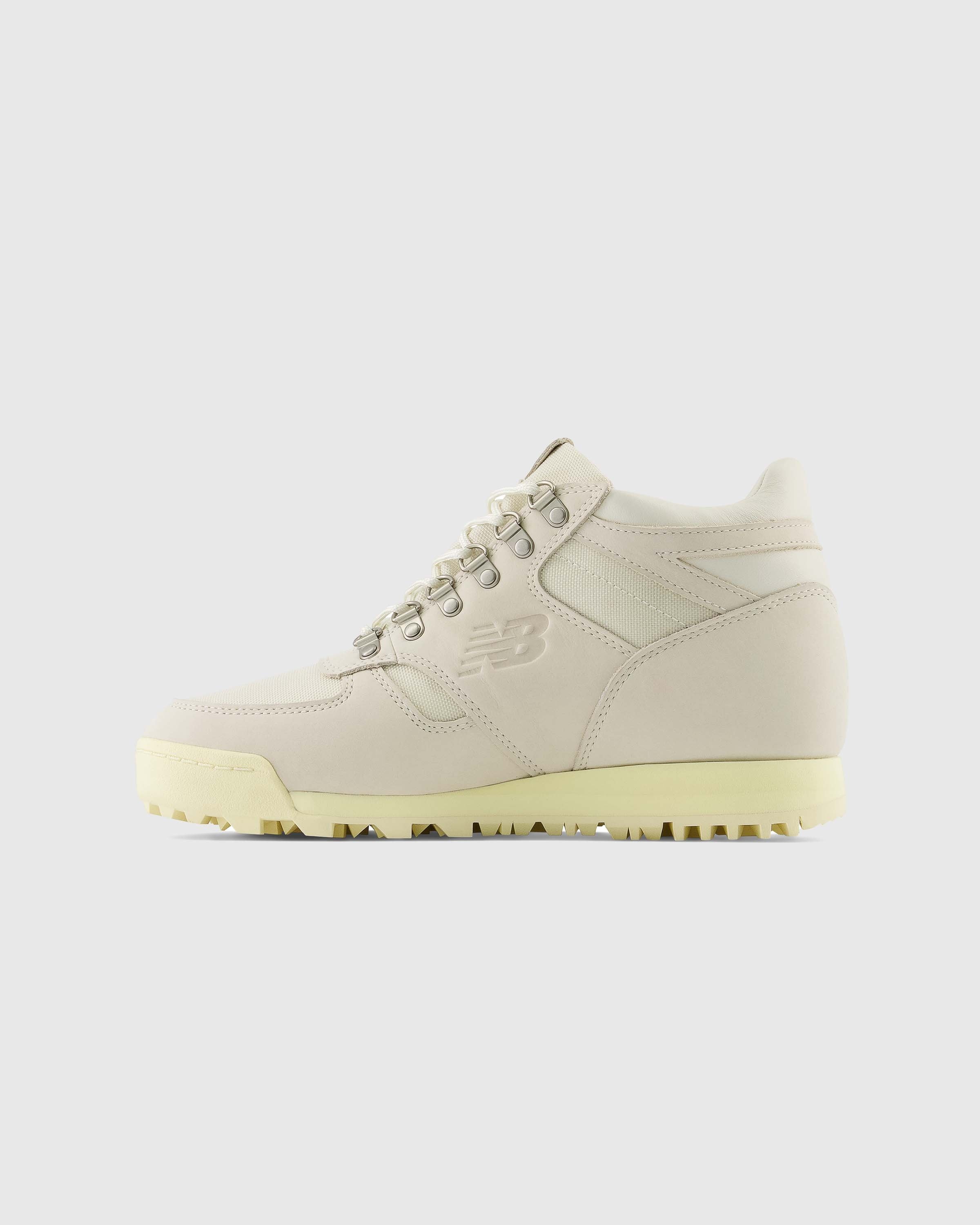 New balance 710 gold store