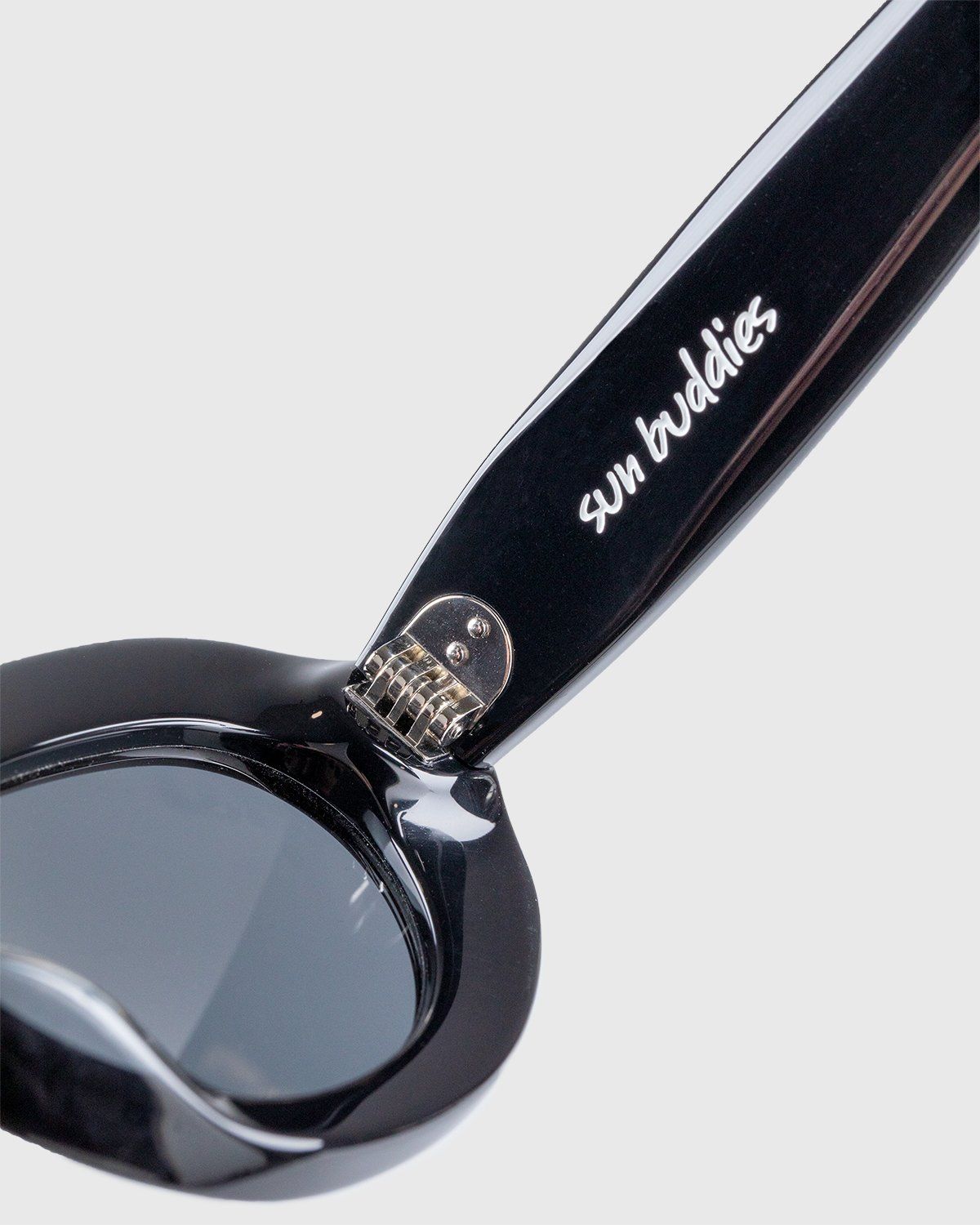 Sun Buddies – Courtney Black - Sunglasses - Black - Image 4