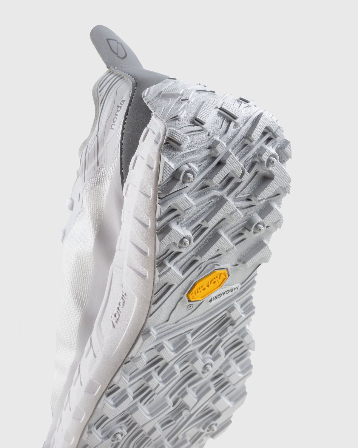 Norda – 001 M White/Grey - Low Top Sneakers - White - Image 6