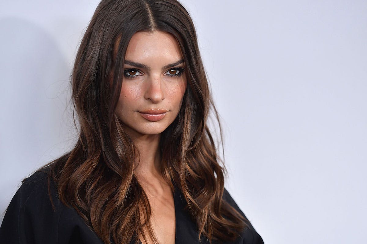 Emily Ratajkowski At The Daily Media Awards