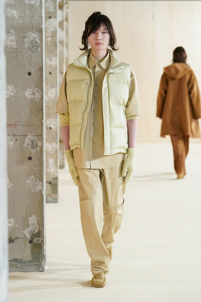 auralee-fw22-collection-new-balance-xc-72 (26)