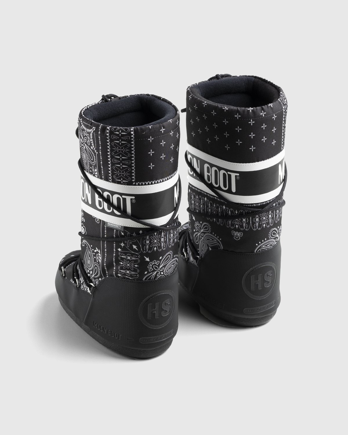 Moon Boot x Highsnobiety – Icon Boot Bandana Black - Lined Boots - Black - Image 4