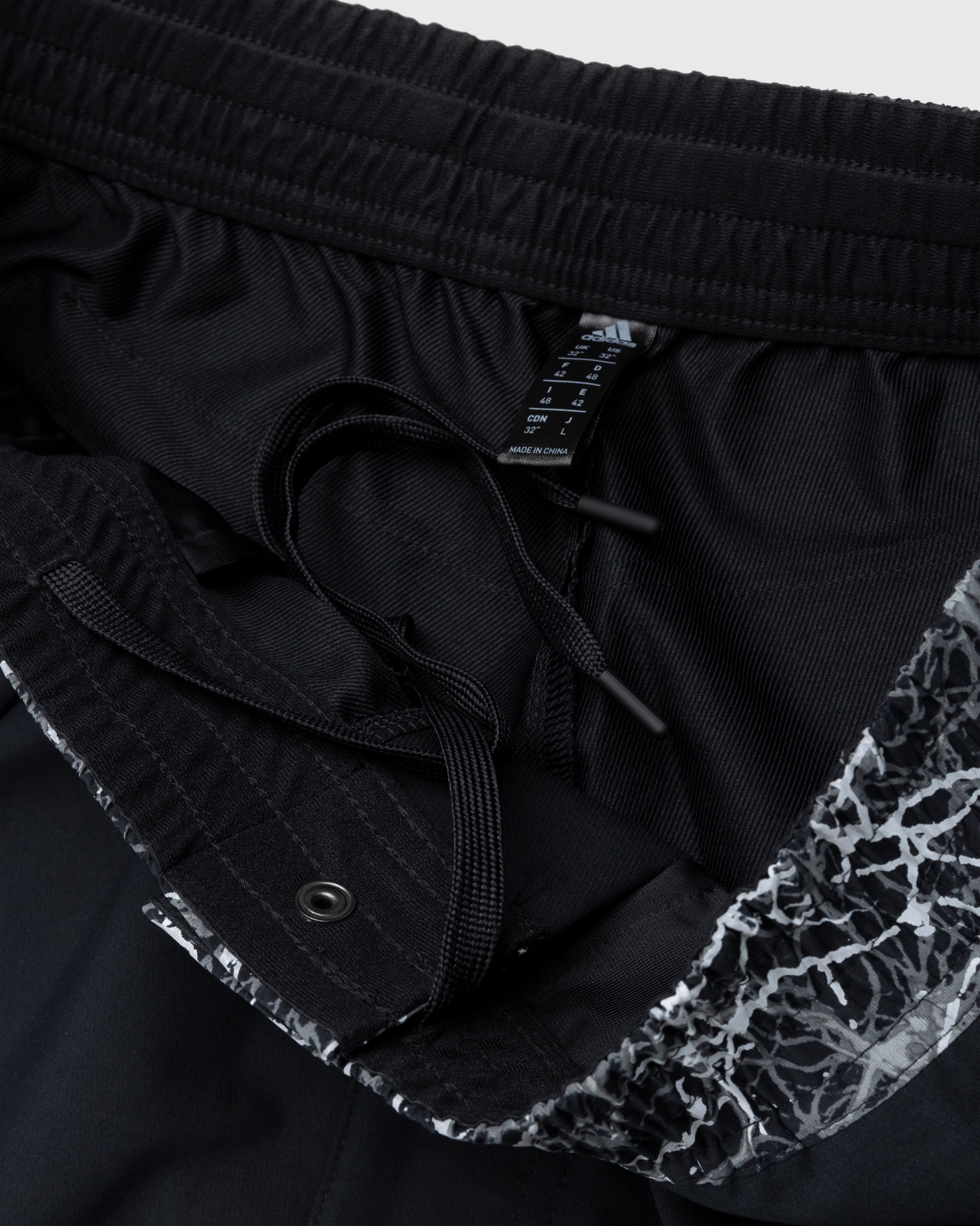 Adidas 42 deals us pants