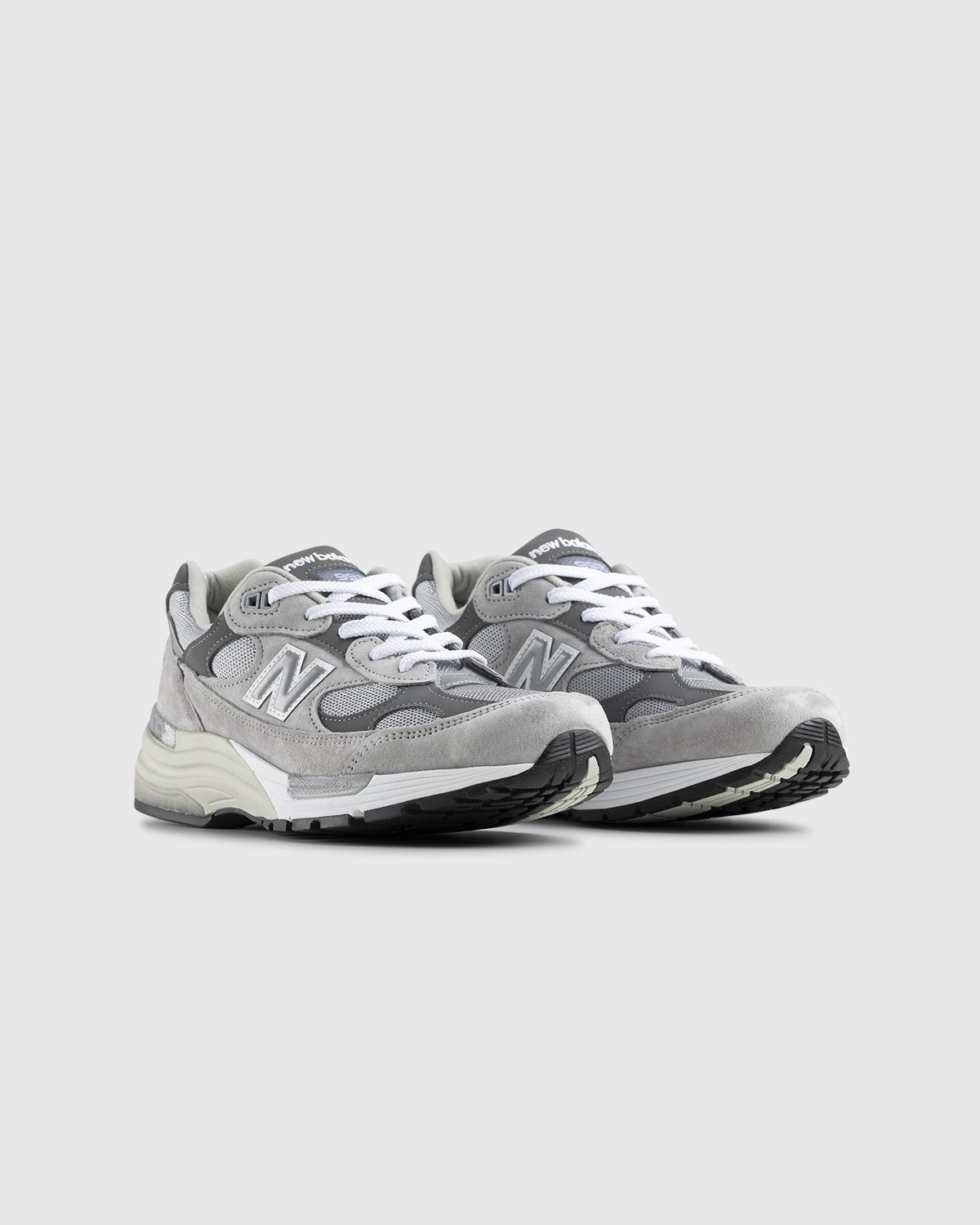 New Balance – M992GR Grey - Low Top Sneakers - Grey - Image 3