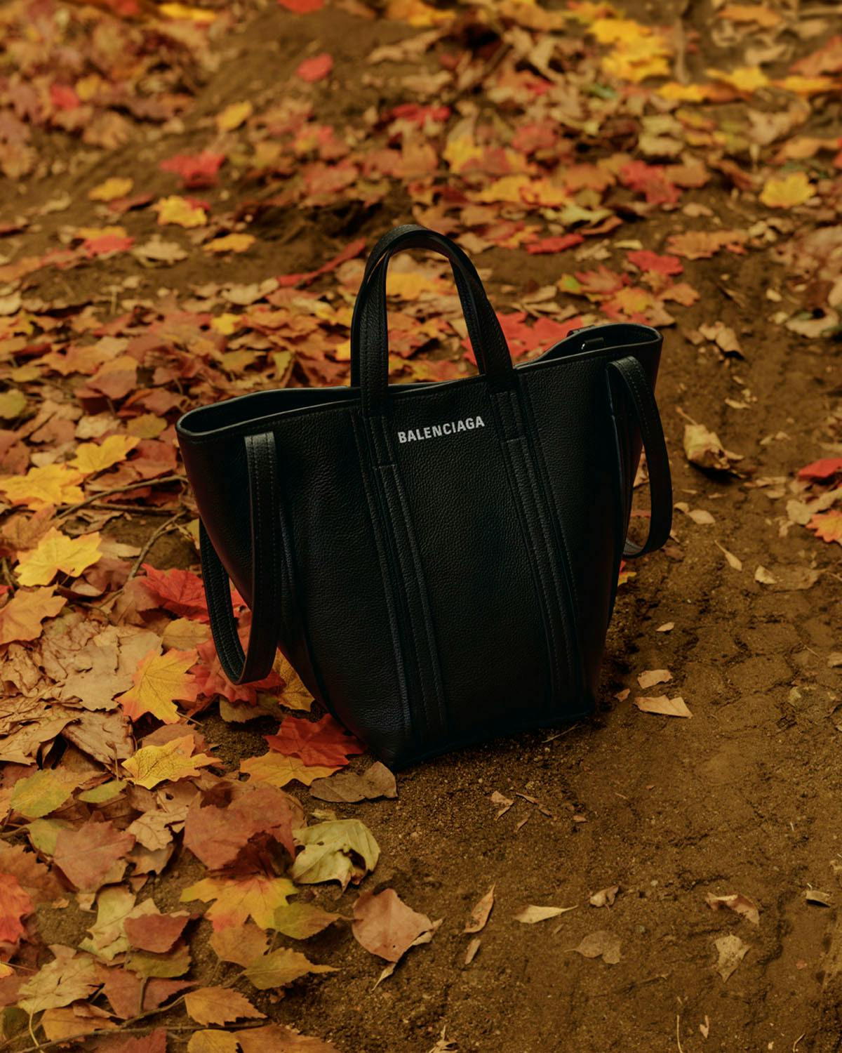 balenciaga-kim-kardashian-fall-2022-campaign-13