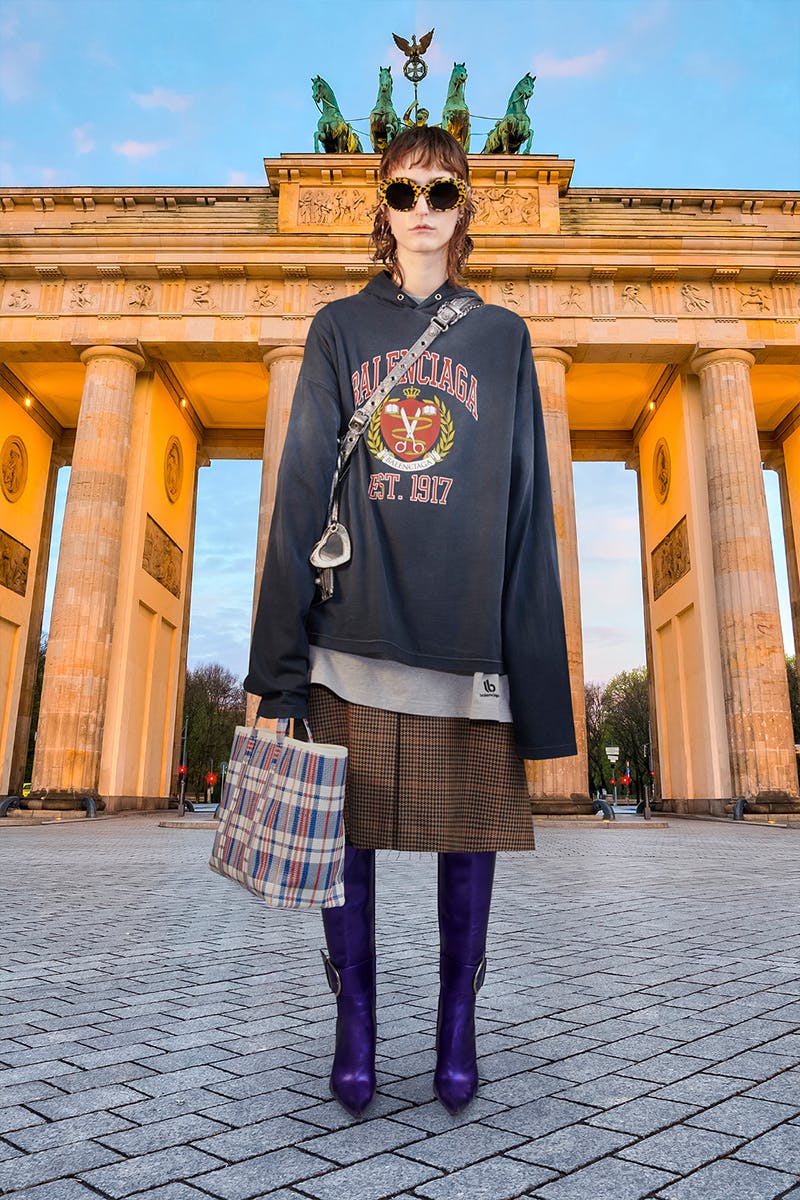 balenciaga-pre-fw21-23