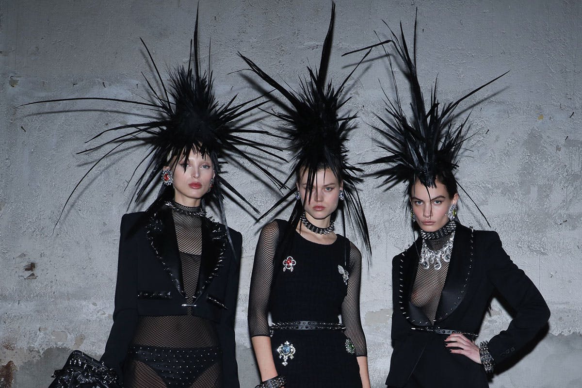 milan-fashion-week-fall-2023-beauty-trends-2