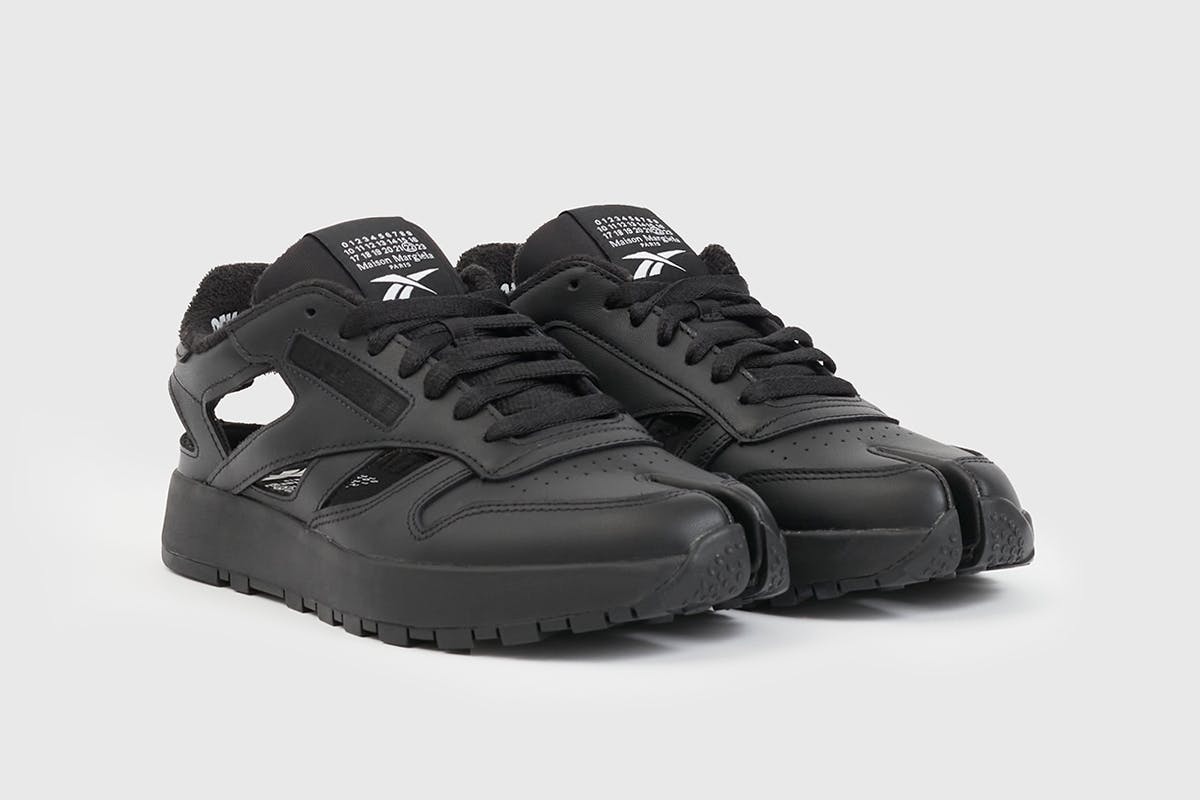 split toe nike shoes