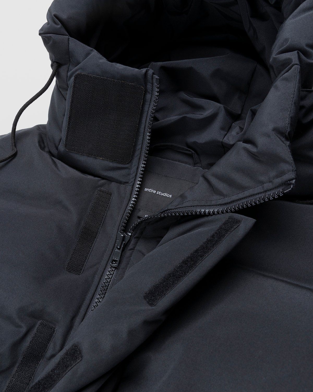 Entire Studios – SOA Puffer Jacket Soot - Outerwear - Black - Image 3