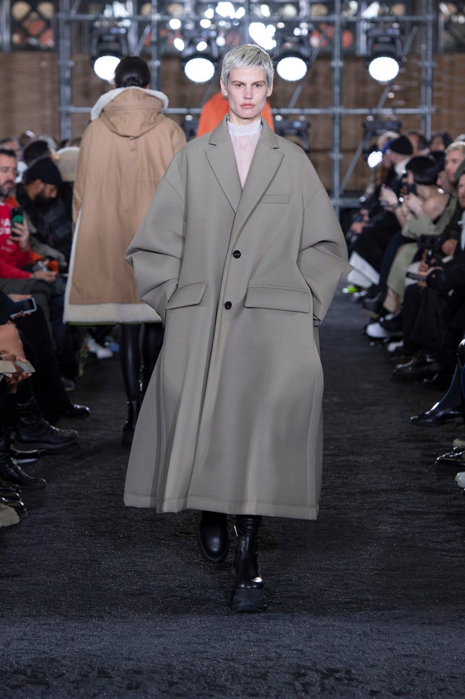 sacai-fw23 (30)