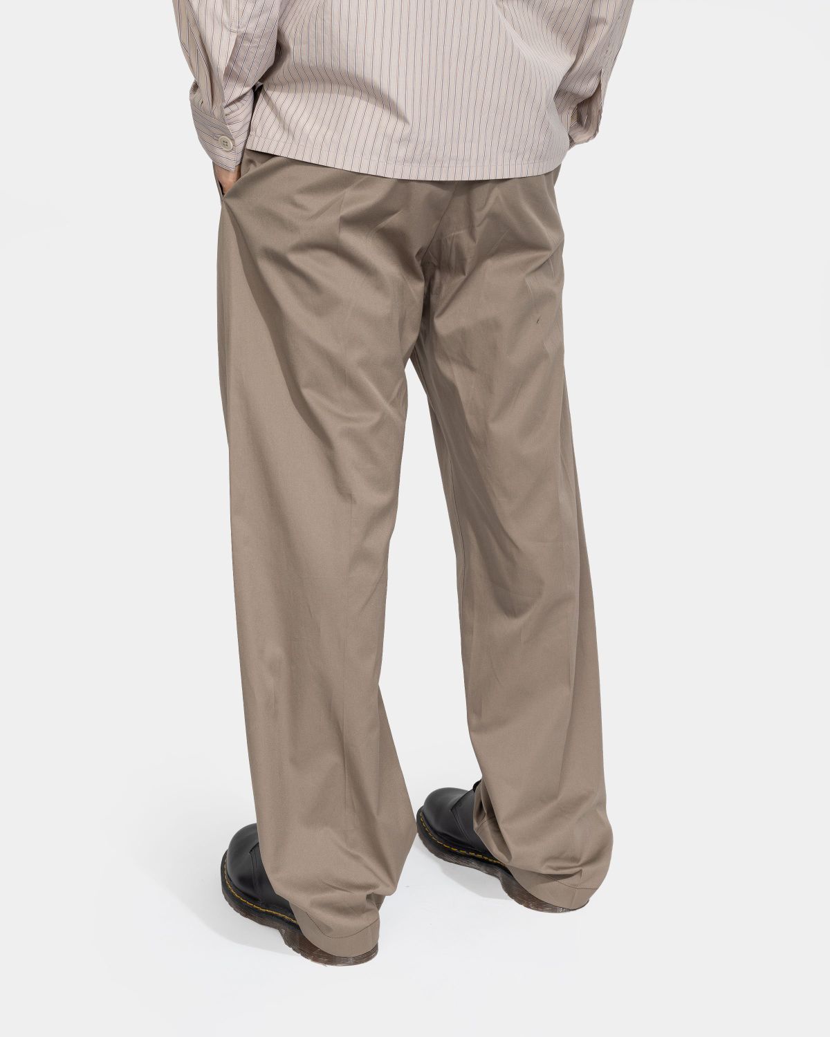 Lemaire – Easy Pleated Pants Beige - Pants - Beige - Image 3