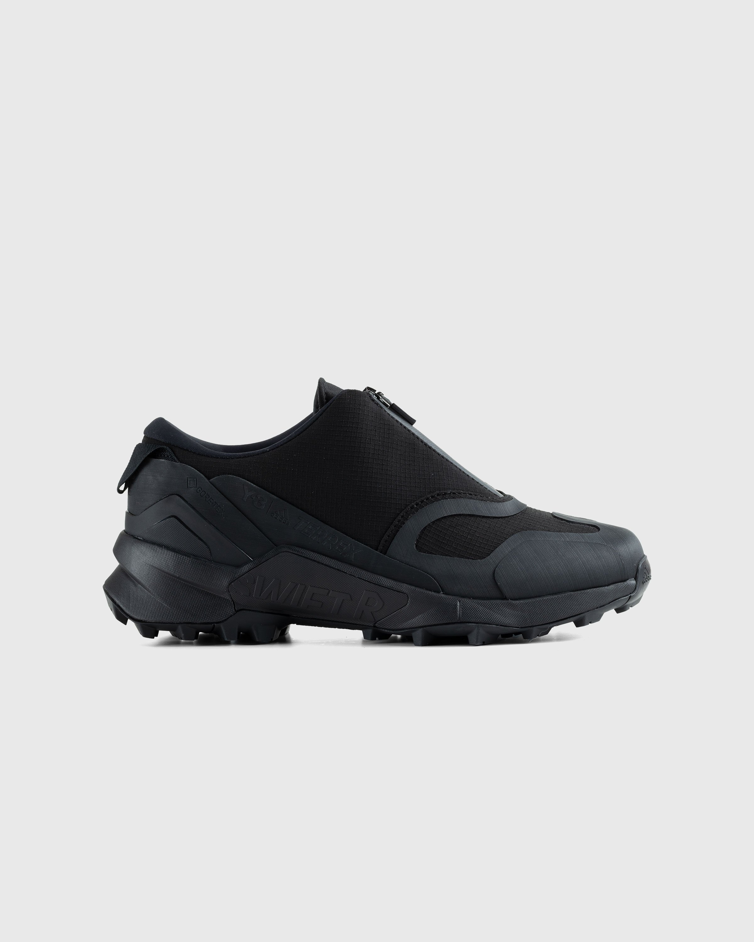 Y-3 – Terrex Swift R3 GORE-TEX - Sneakers - Black - Image 1