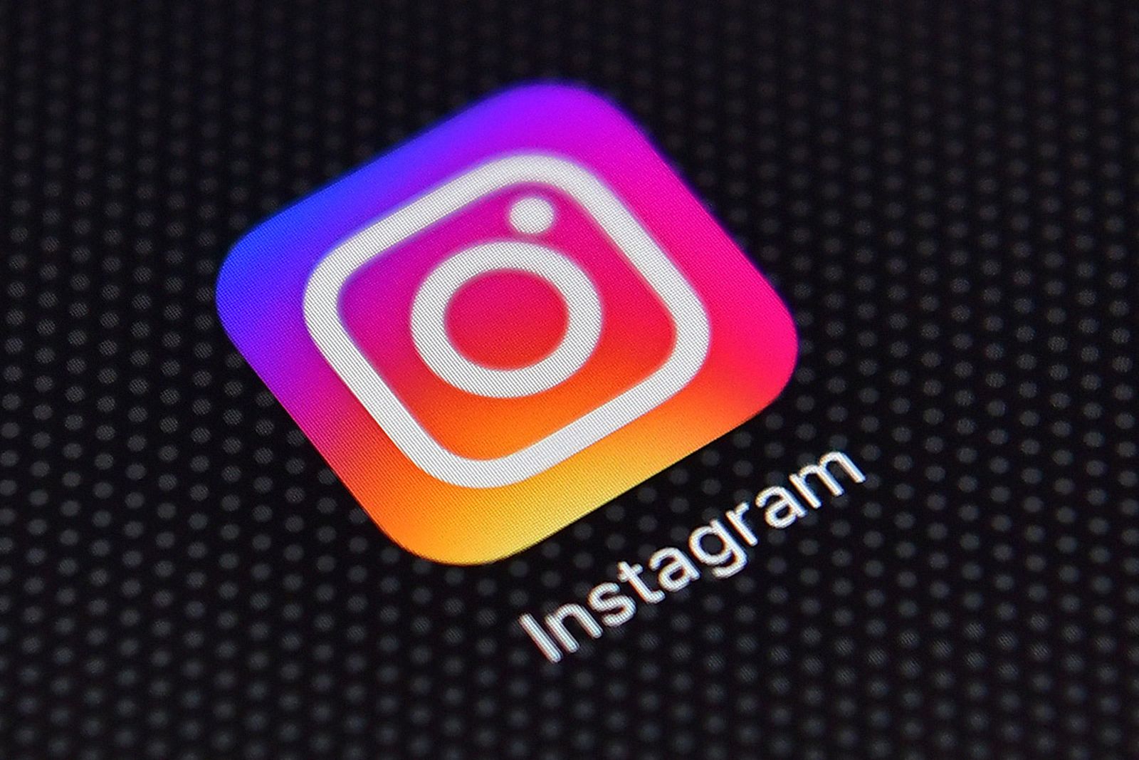 instagram test remove followers main Kevin Systrom Mike Krieger facebook