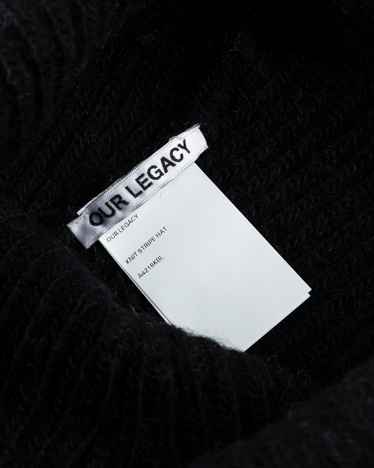 Our Legacy – Knitted Stripe Hat Black Ivory Wool - Beanies - Black - Image 3